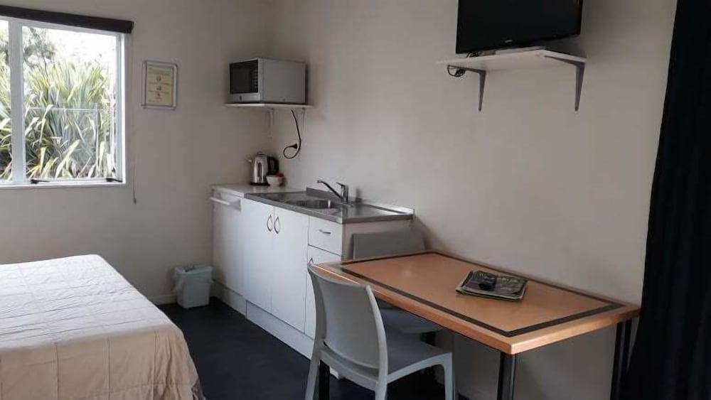 All Seasons Holiday Park 50/50