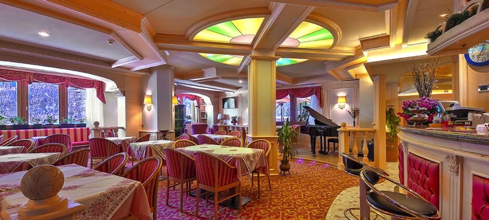 Hotel Madonna Delle Nevi 40/50