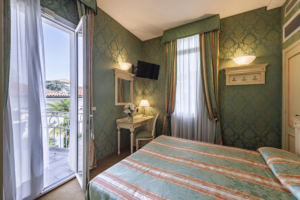 Hotel Villa Delle Palme 20/79