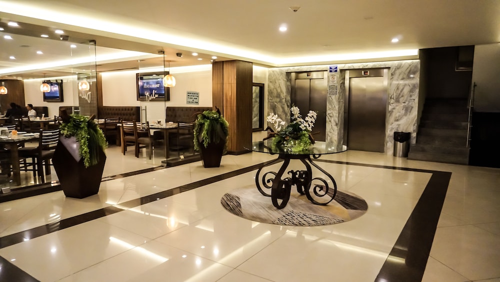 Hotel Dali Ejecutivo 10/86