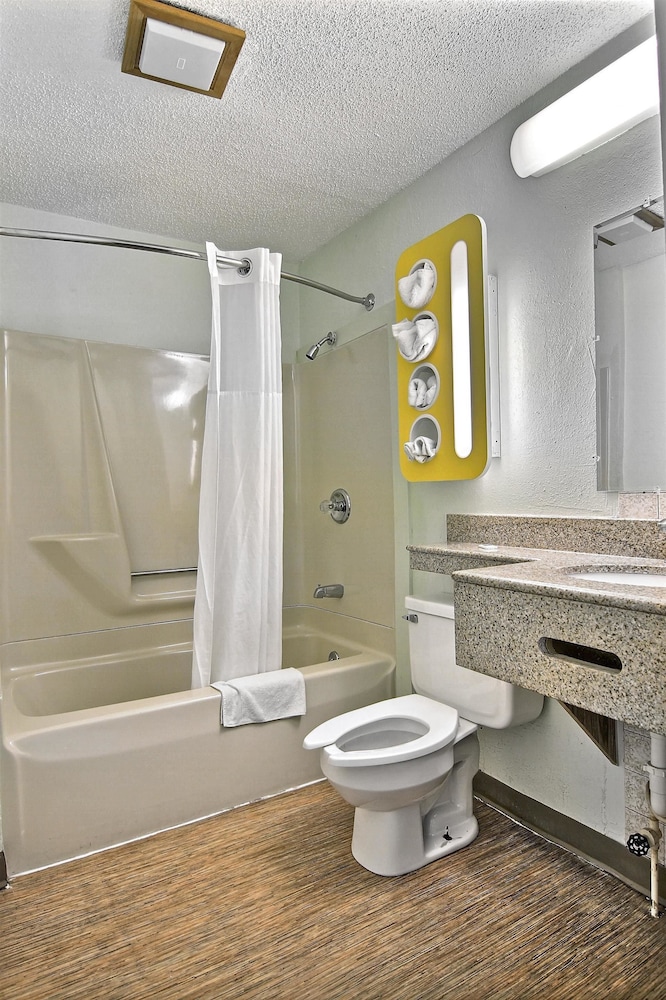 Motel6 Gilman, IL 36/50