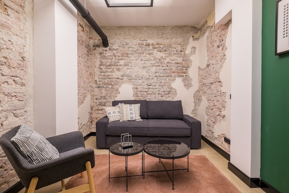 R34 Boutique Hotel 29/50