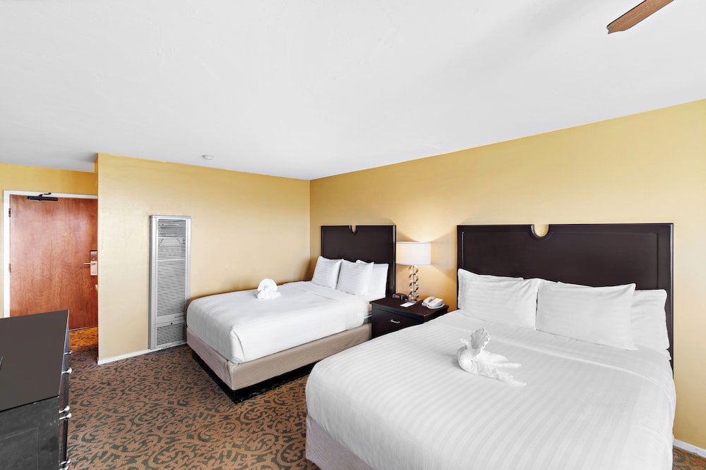 The Morgan Hotel San Simeon 7/50