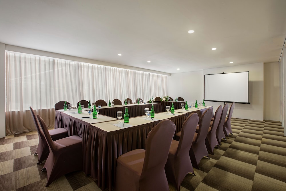 Hotel Grandhika Iskandarsyah Jakarta 37/51