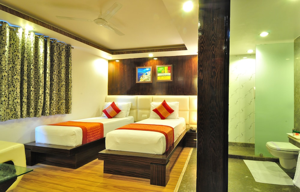Hotel Elegance New Delhi Railway 6/21