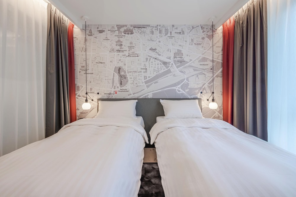 IntercityHotel Karlsruhe 8/35