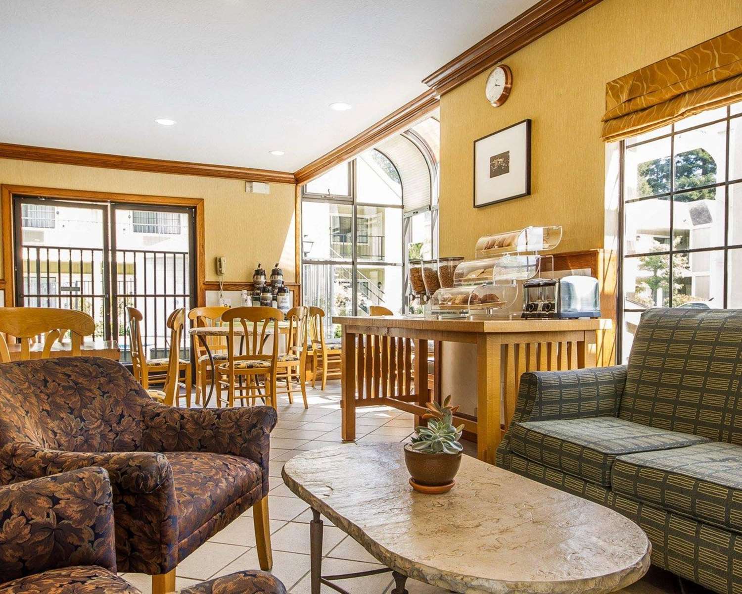 Quality Inn Petaluma - Sonoma 14/19