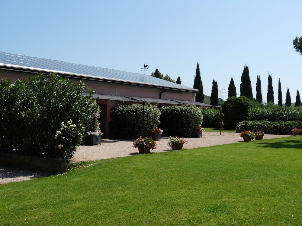 Agriturismo Fattoria Il Casalone 37/40