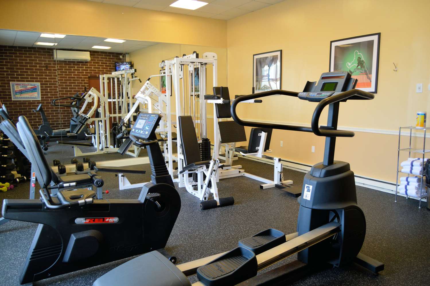 Best Western Plus Wilkes Barre Center City 32/55