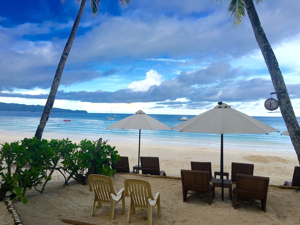 THE ROSE PIKE AT BORACAY 43/50