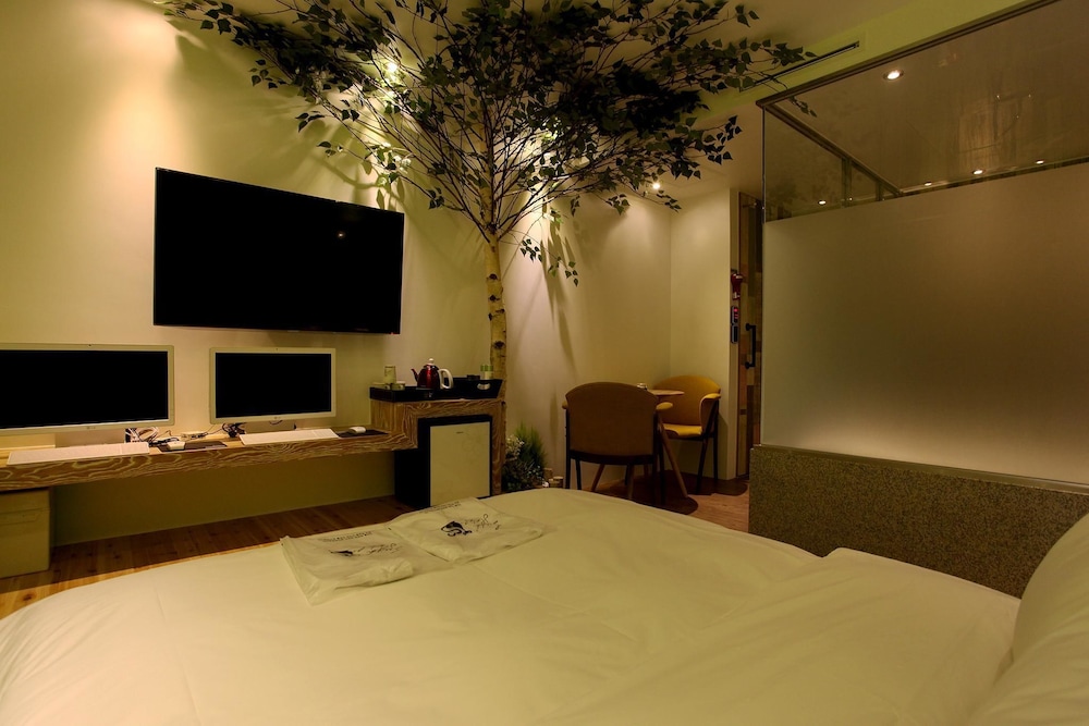 Hwagok Lush Hotel 34/44