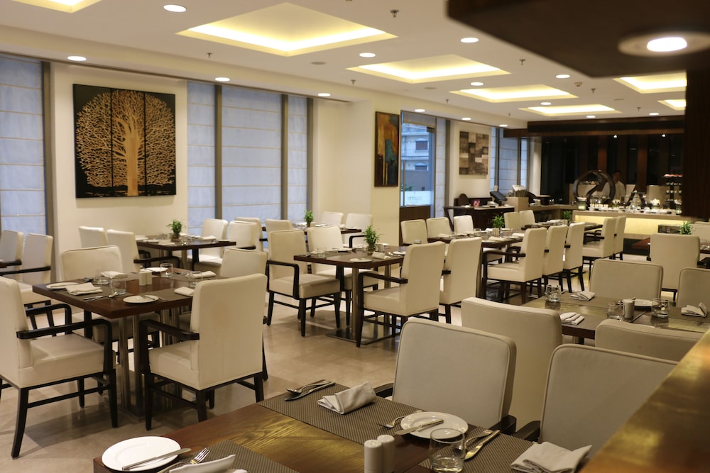 Country Inn And Suites By Radisson Bhiwadi 35/50