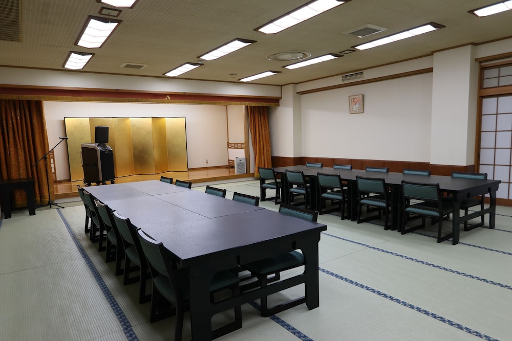 Grand Hotel Aiju 18/20