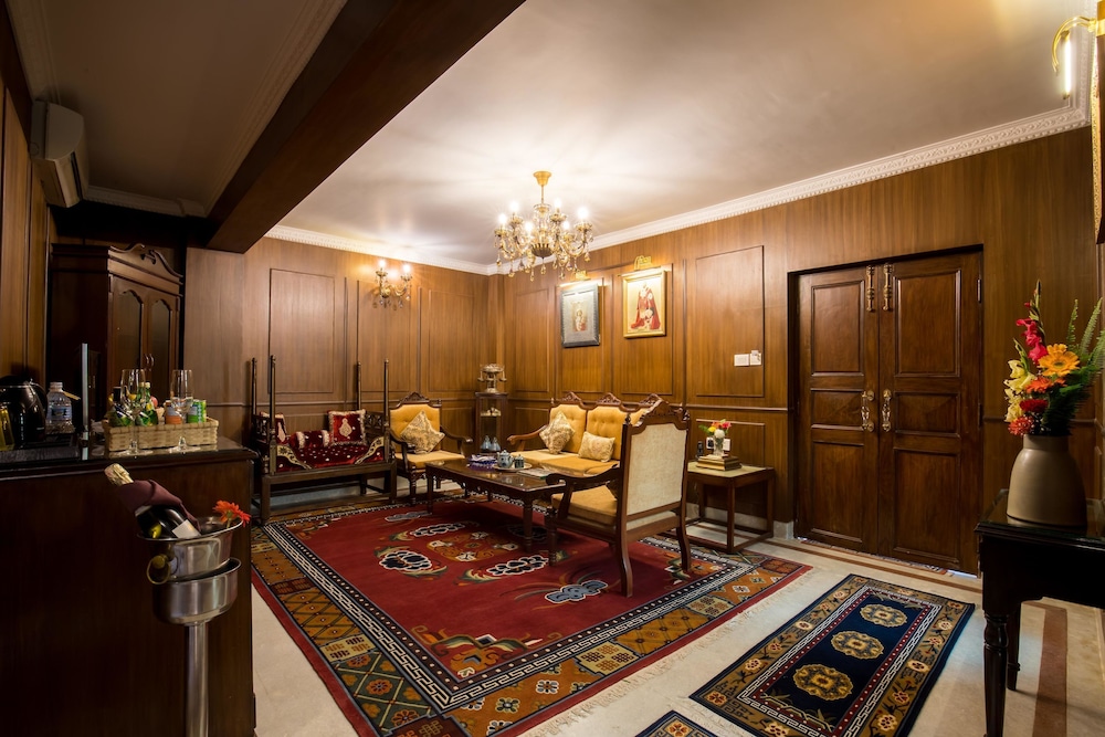 Baber Mahal Vilas 10/50