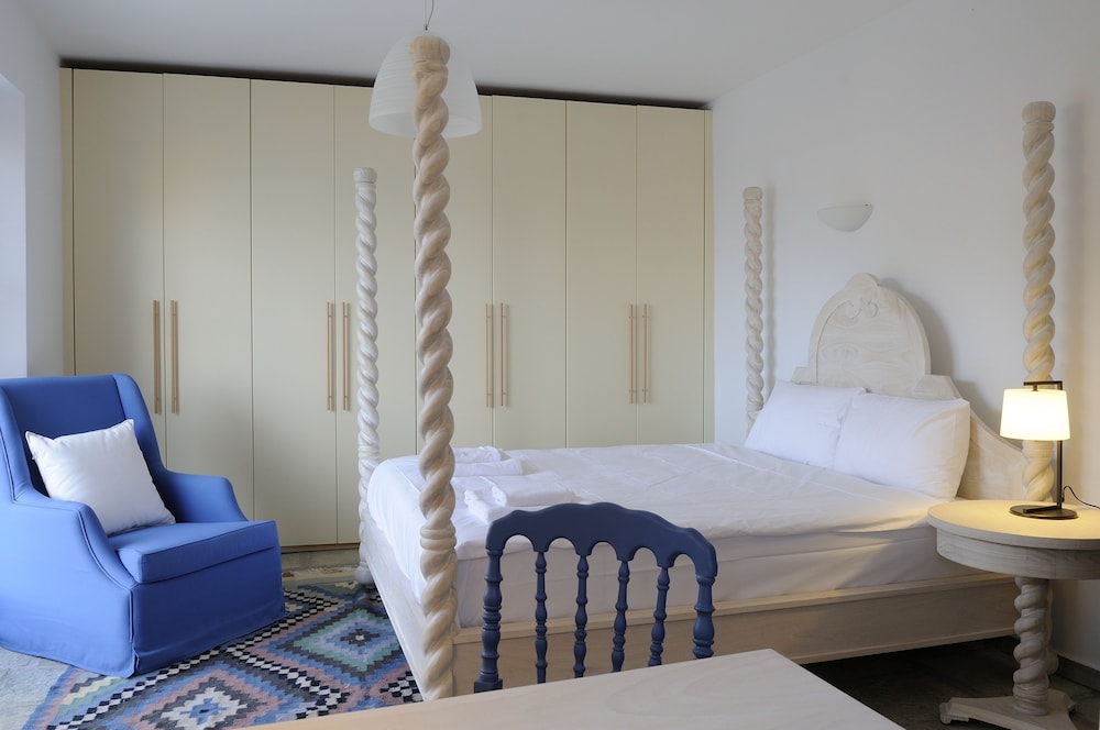 AEGEA BLUE CYCLADITIC RESORT(FOMERLY AEGEA BLUE VILLAS AND SUITES) 23/72