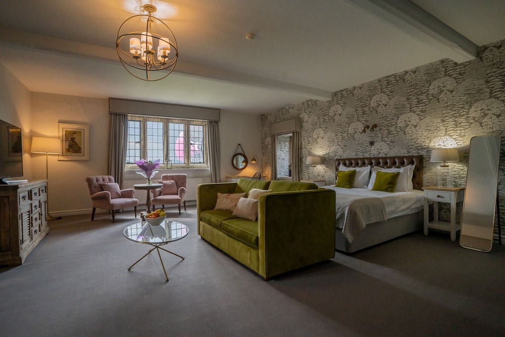 Stonehouse Court Hotel 46/80