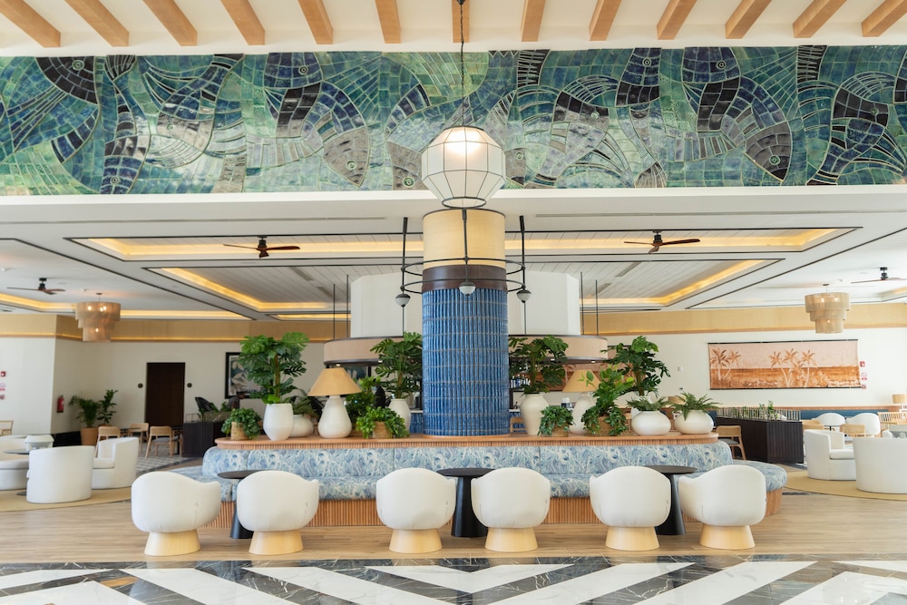 Ocean Eden Bay - Adults Only 3/50