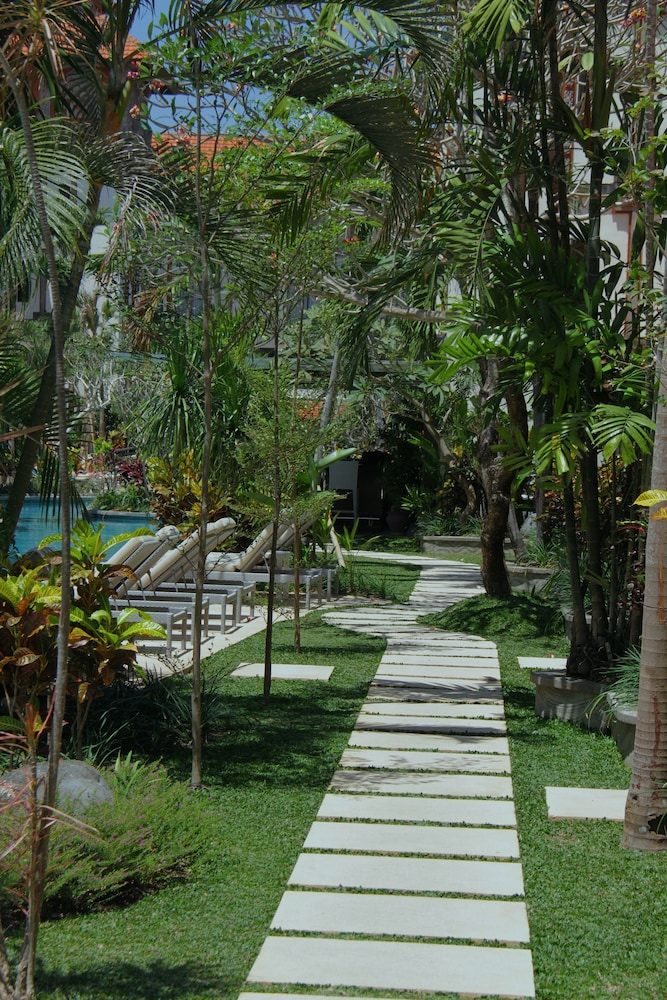 Prime Plaza Hotel Sanur 71/75