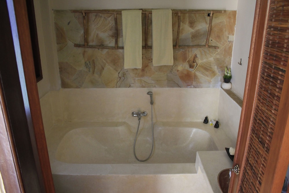 Junjungan Ubud Hotel And Spa 15/70