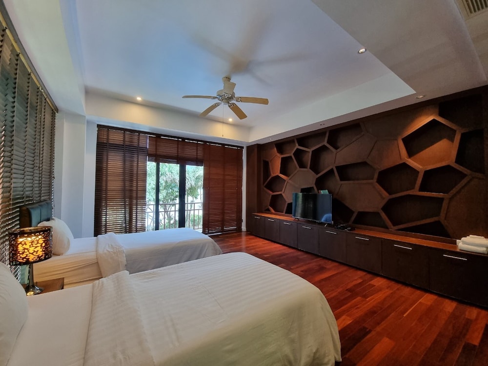 Amatapura Beach Villa 1 27/59