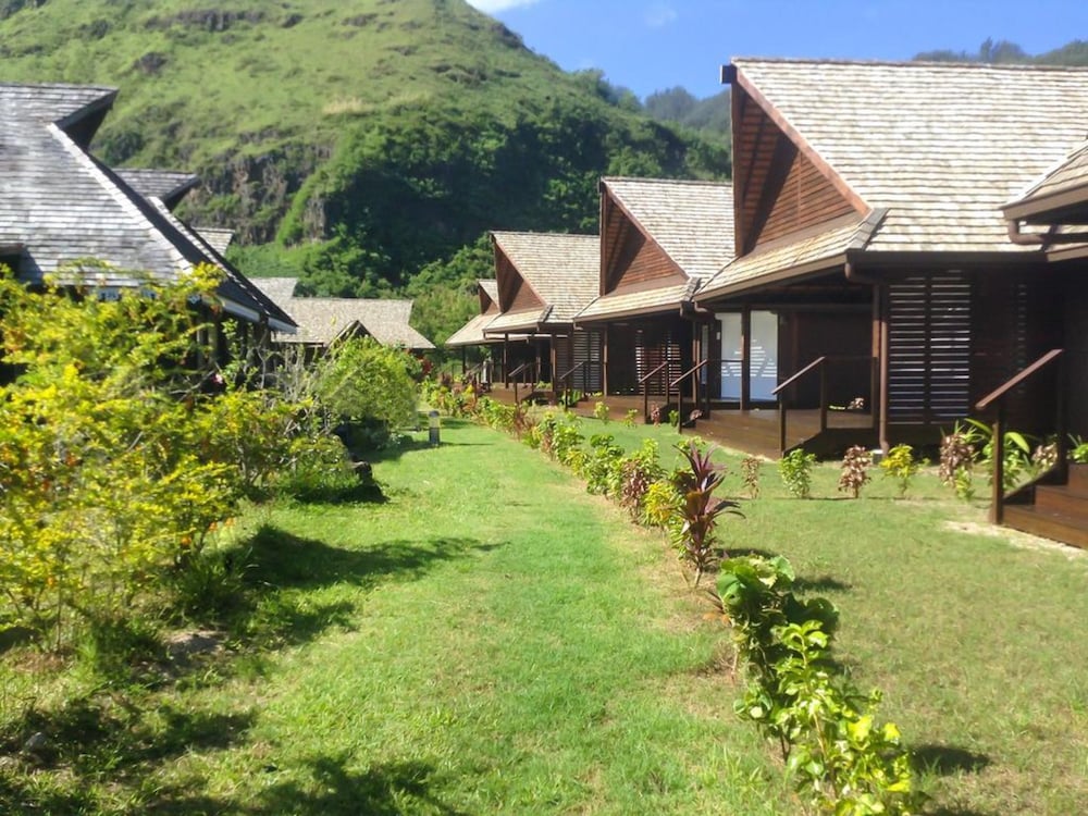 Moorea Sunset Beach 38/50