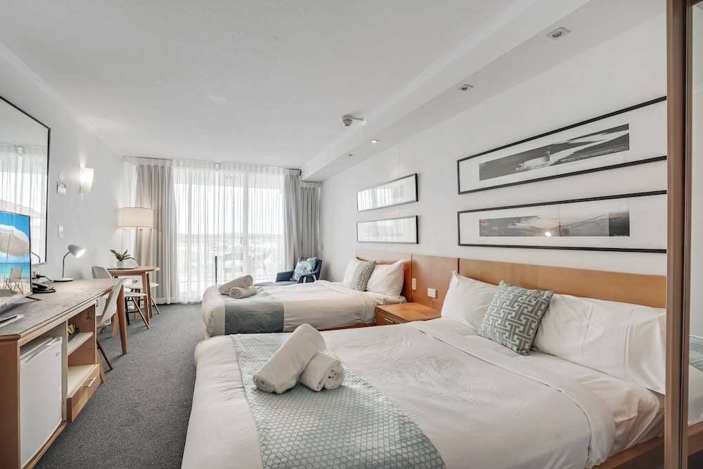 Pelican Waters Resort 24/68