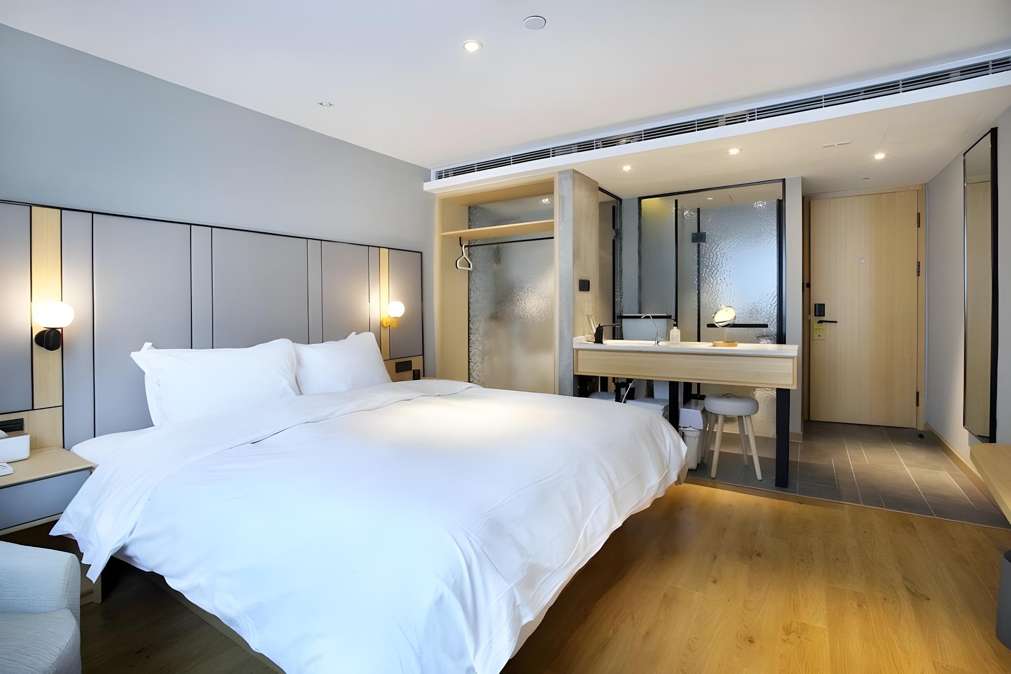 City, Suite
