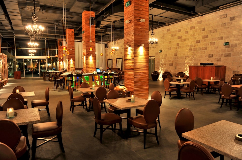 Avala Resort and Villas 32/50
