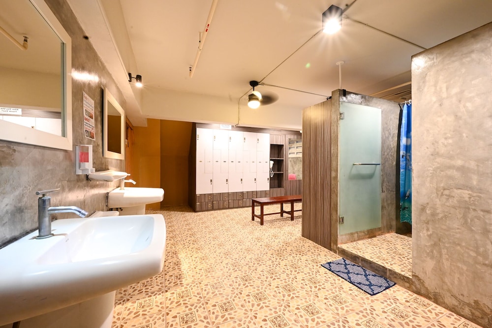 Witchuwan Sport Spa Apartel 49/50