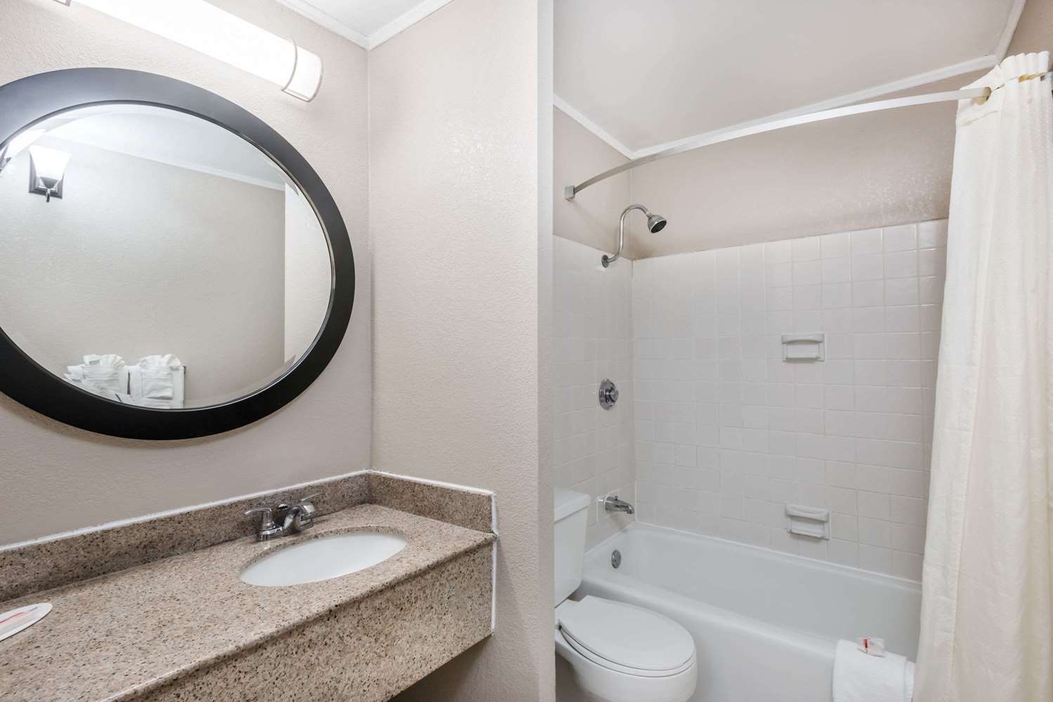 Travelodge by Wyndham Aberdeen 34/34