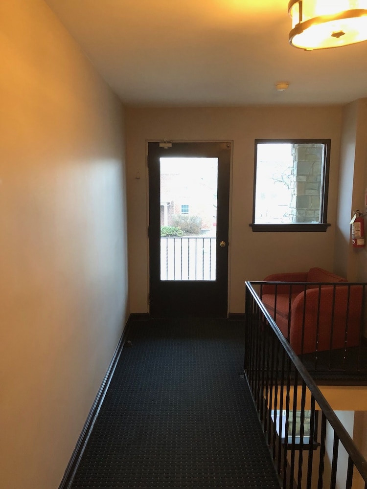The Guest House 25/30