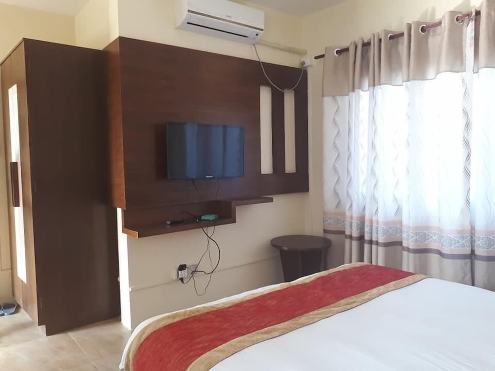 Taj Riverside Resort And Adventure 8/20