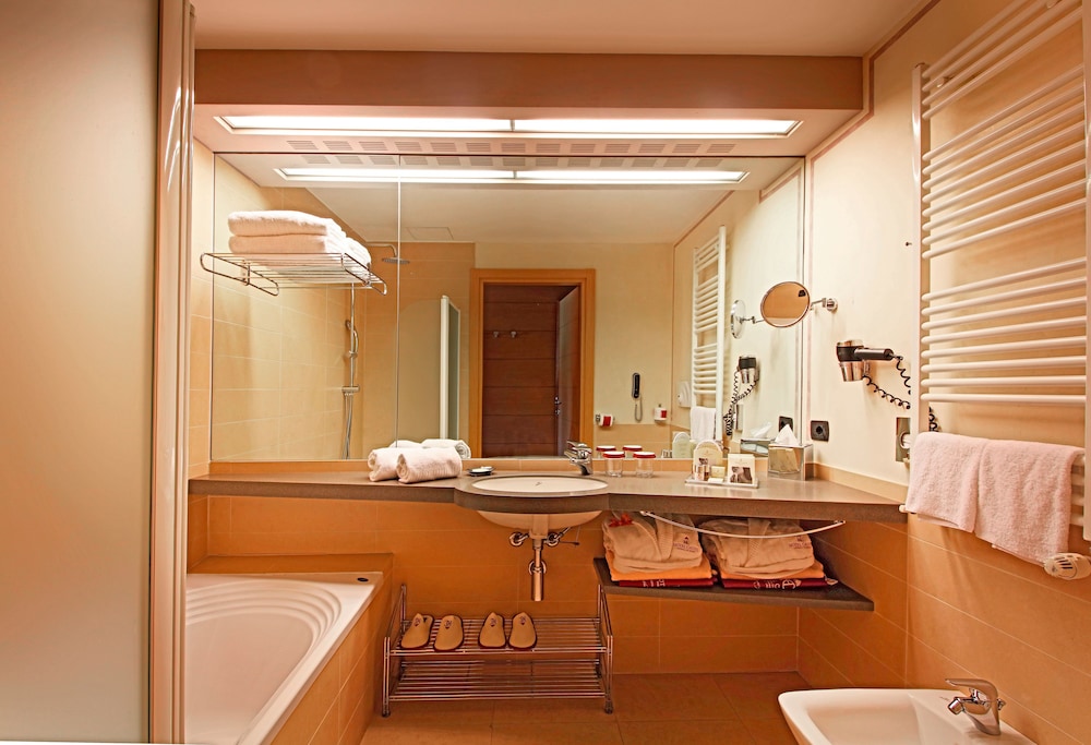 Hotel Caesius Thermae Spa Resort 66/80
