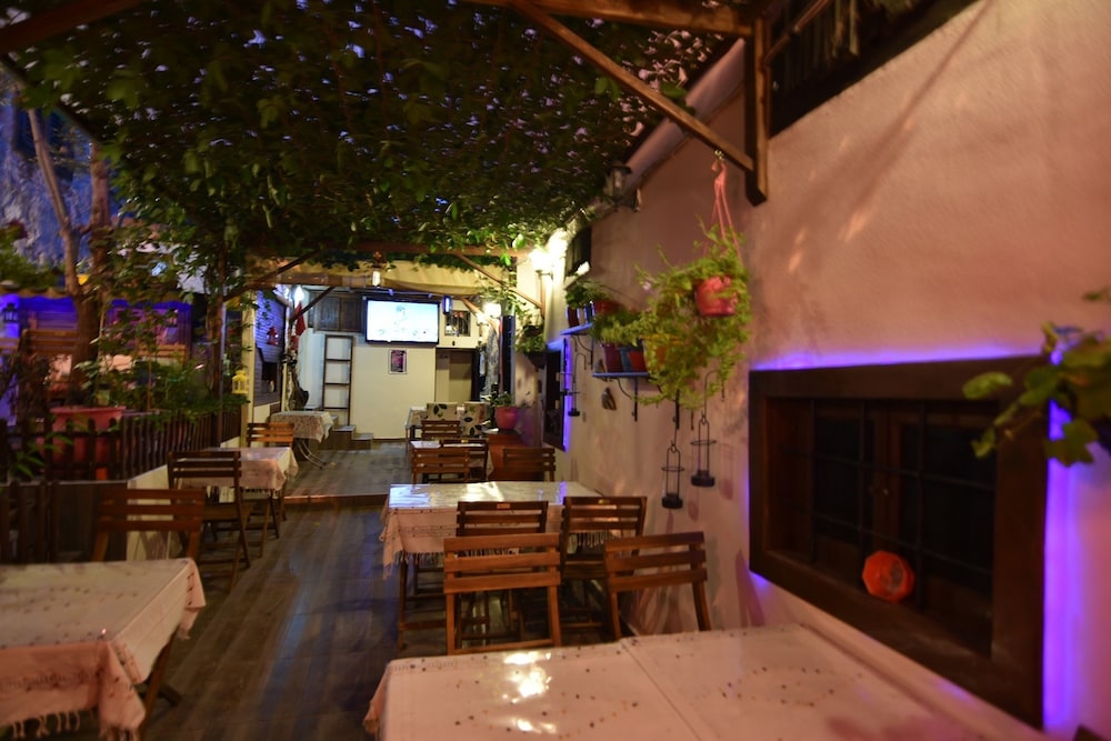 Antikhan Butik Otel 44/60