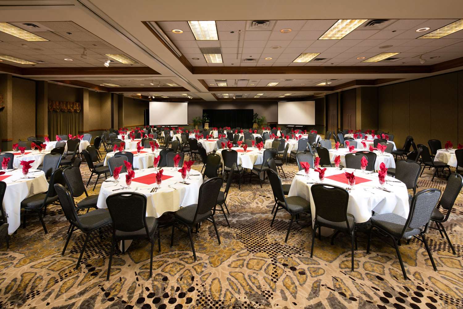 Red Lion Hotel Kalispell 42/52