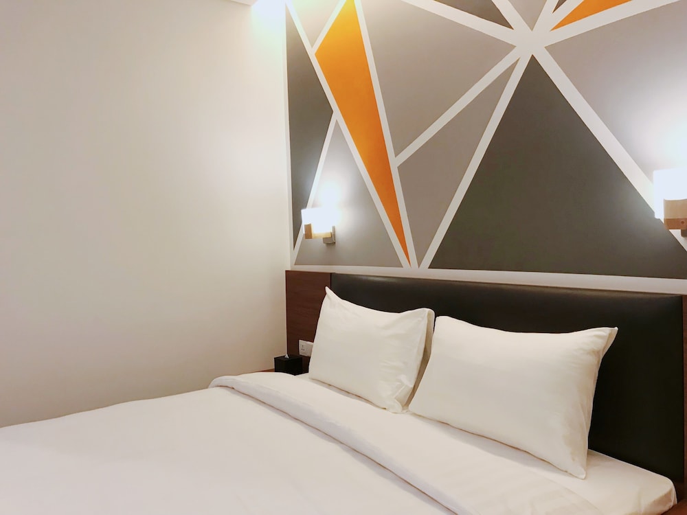 Juno Hotel Jatinegara 23/49