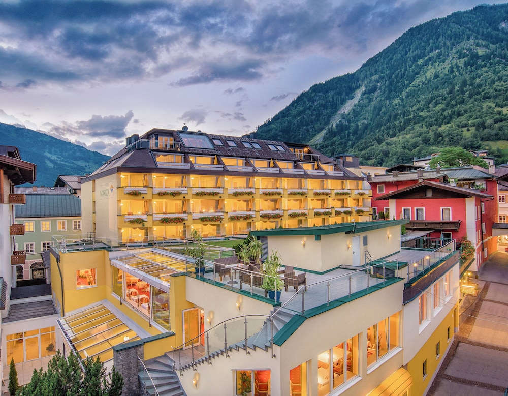Norica Hotel 2/50