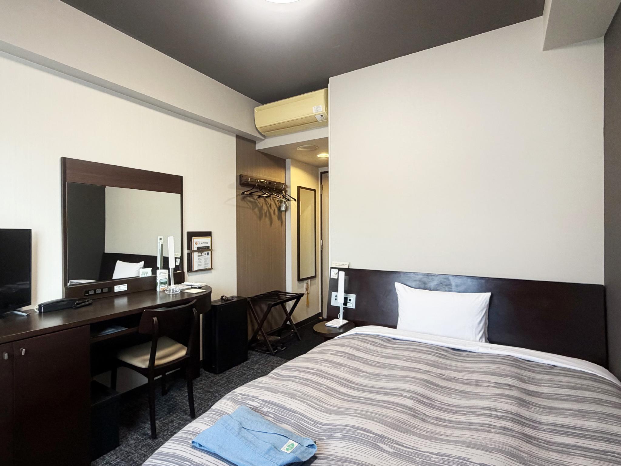 Comfort, Single, Hotel Route-Inn Kanda Ekimae 6/7