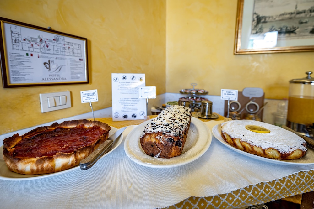 Hotel Alessandra 50/50