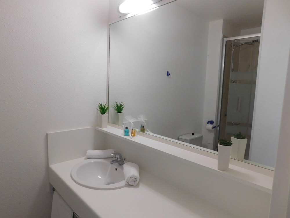 Residence New Rochelle 53/54