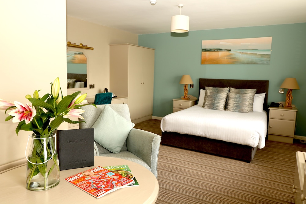 Causeway Hotel 51/68