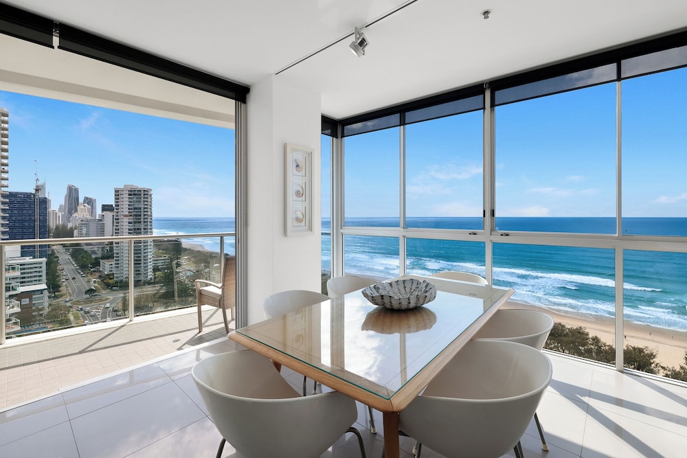 ULTIQA Air on Broadbeach 35/71