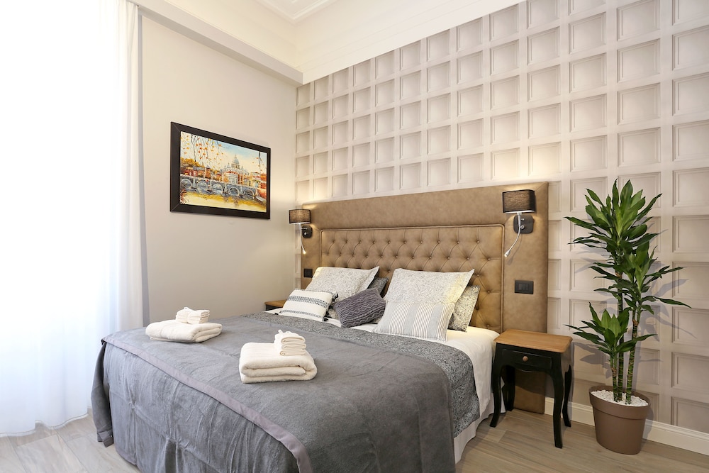 1 BEDROOM, DELUXE, TRIPLE, 1 DOUBLE AND 1 SINGLE BED
