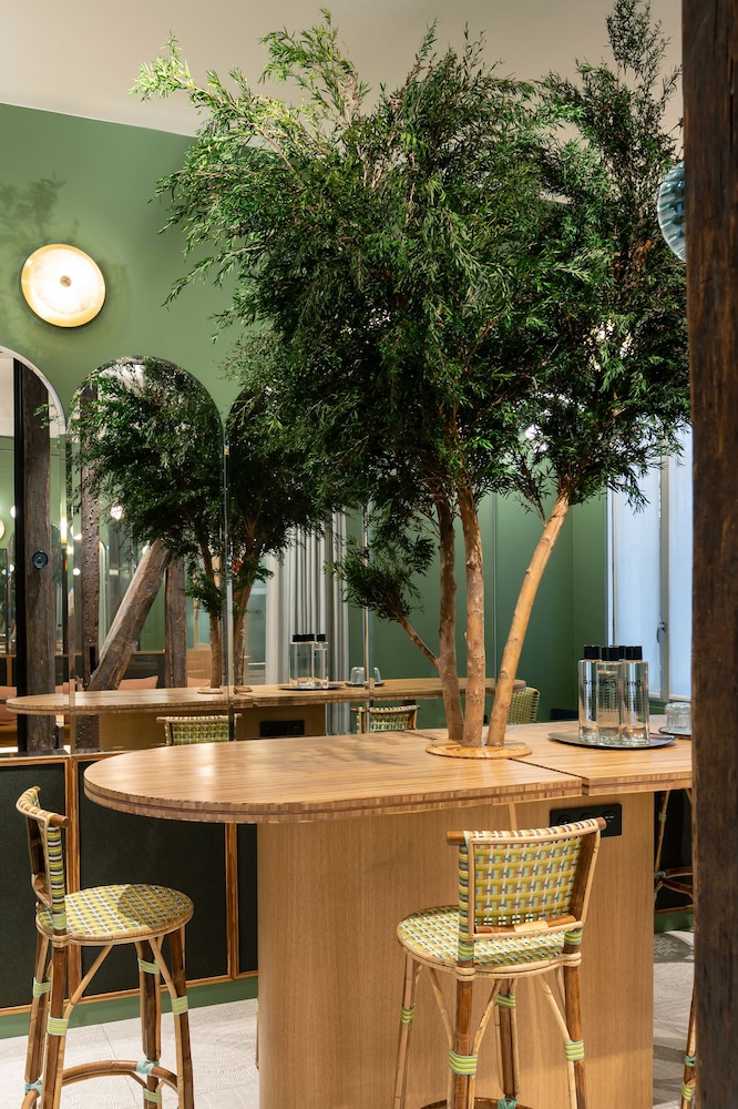 Hotel Amoi Paris 44/50