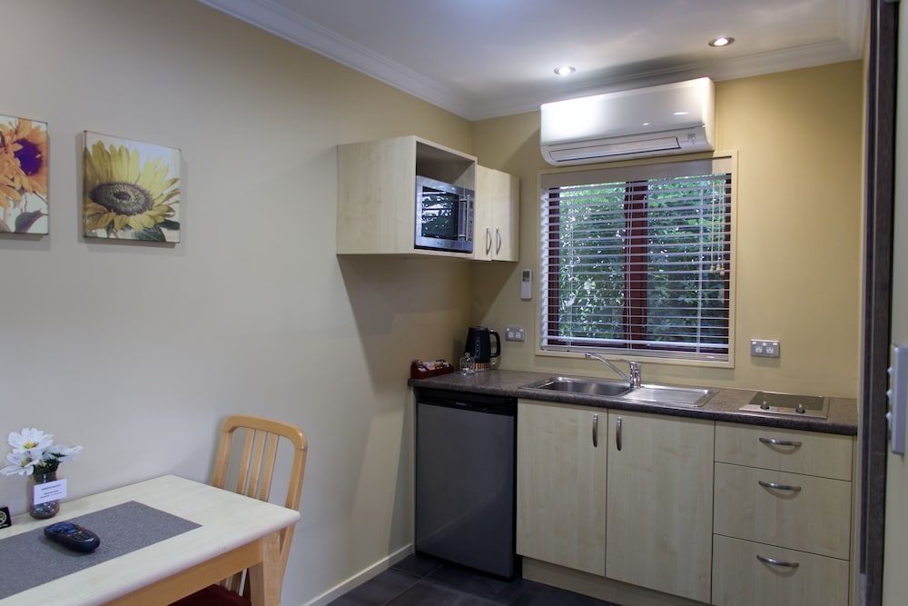 Blenheim Spa Motor Lodge 13/47