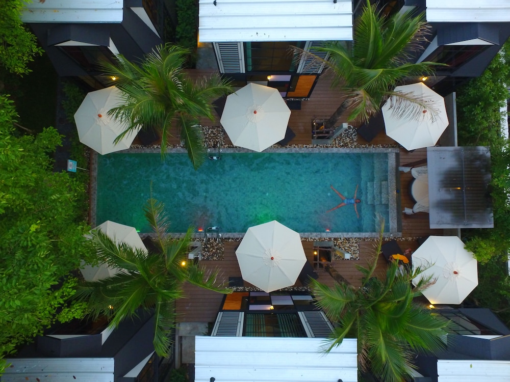 Bukit Pool Villas 5/44