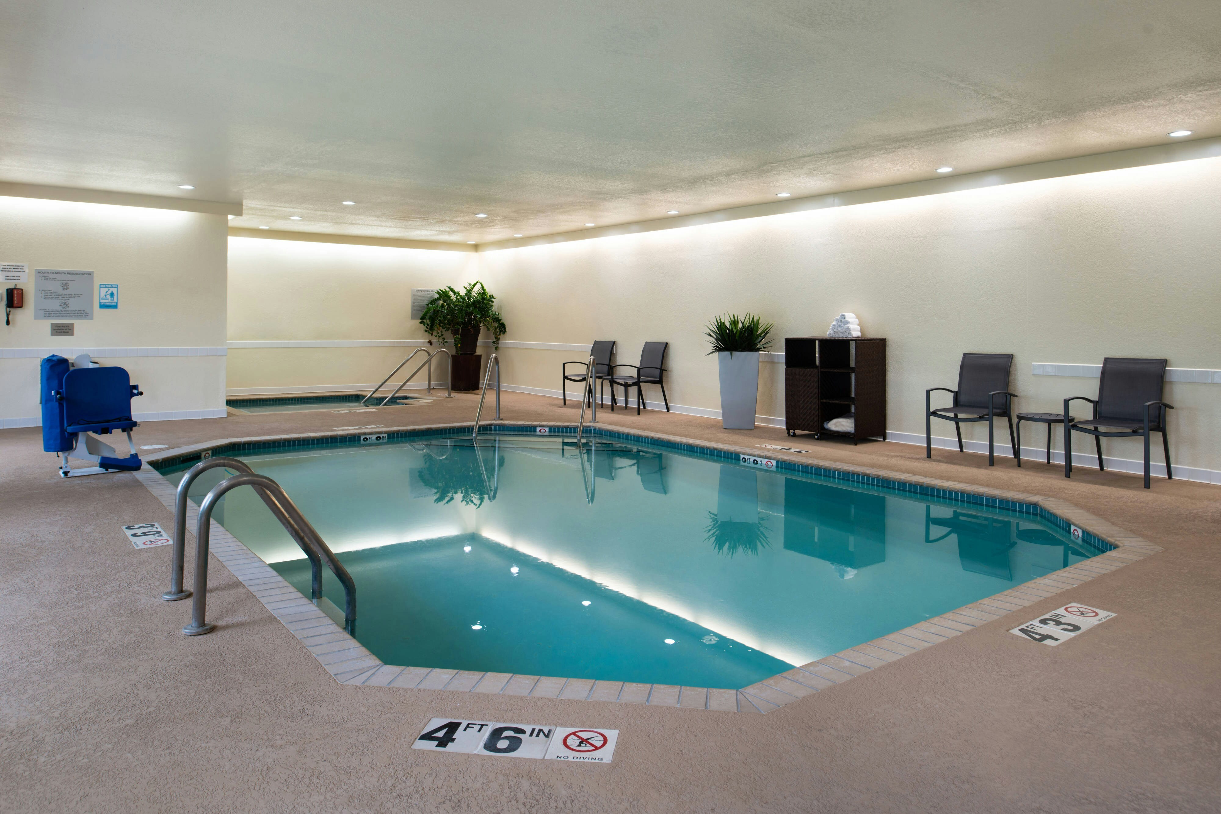 Fairfield Inn Suites By Marriott Beloit 16/26