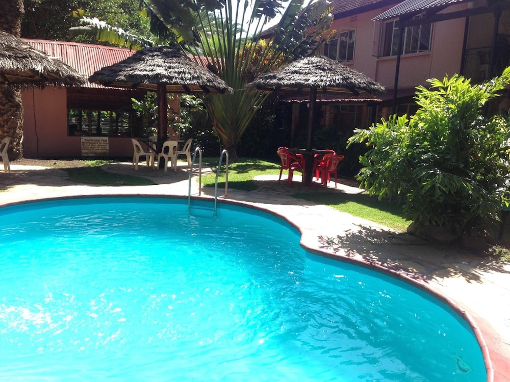Outpost Lodge 33/40