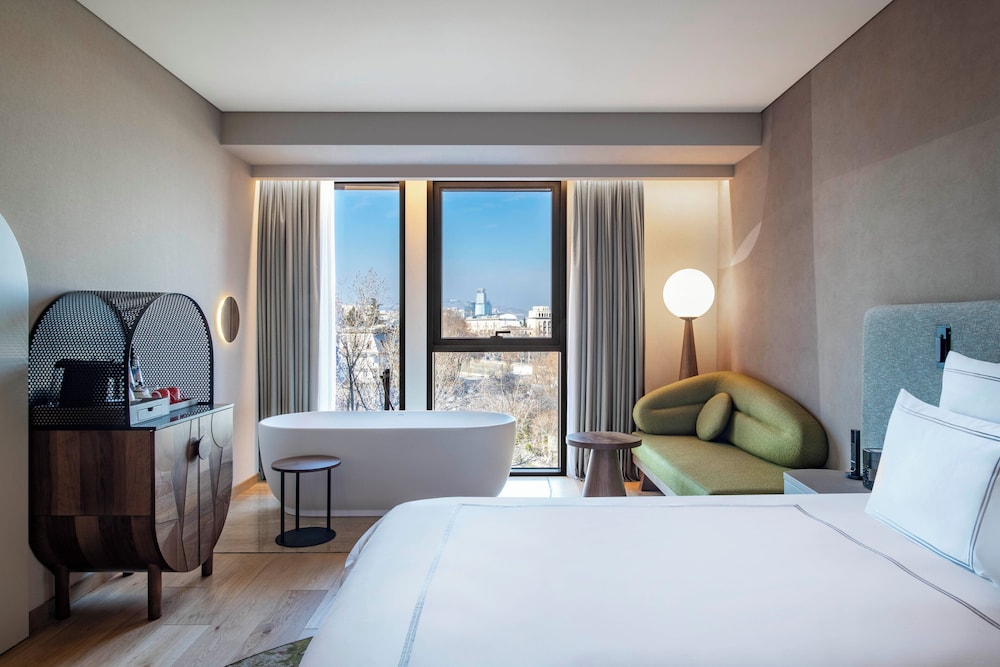Swissotel Tbilisi 20/102