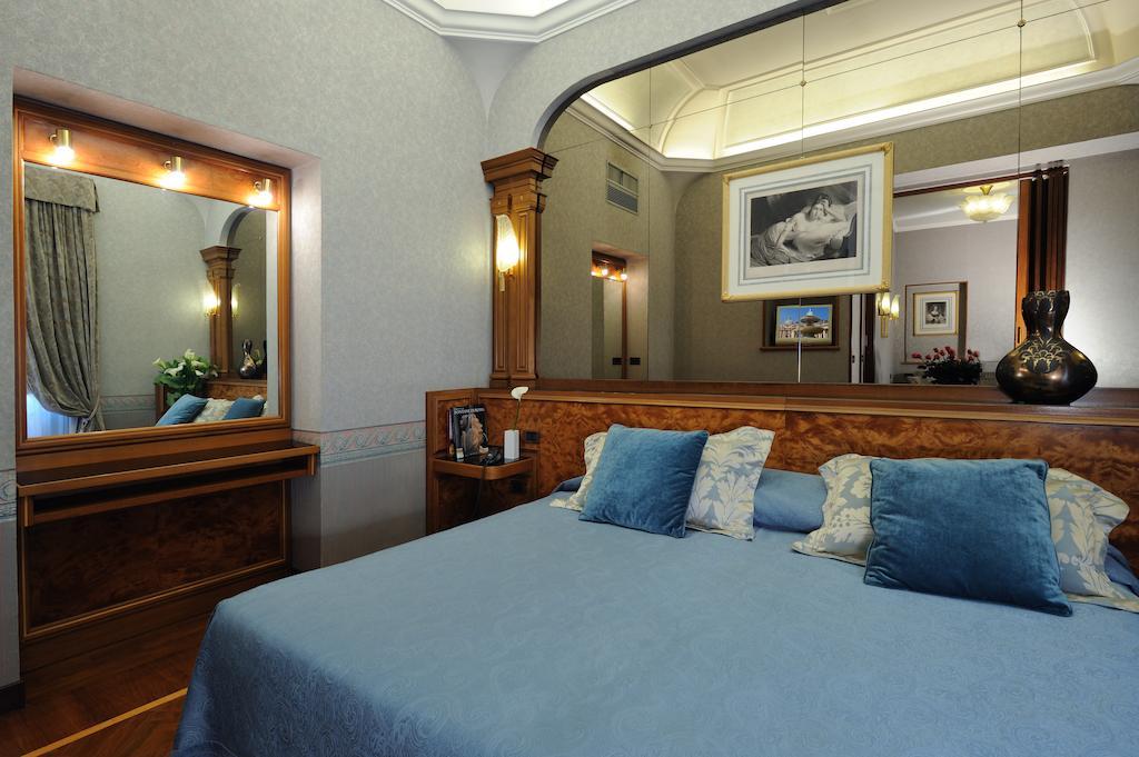 Double/Twin Beds Double Standard Room